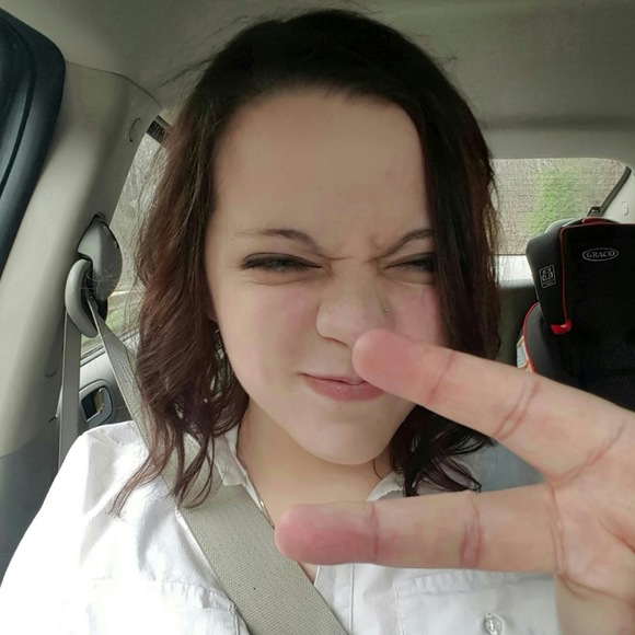 Meet your Posher, Lindsey - Picture 1 of 1